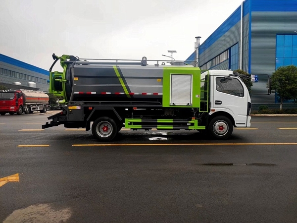 東風(fēng)大多利卡10方清洗吸污車(chē)